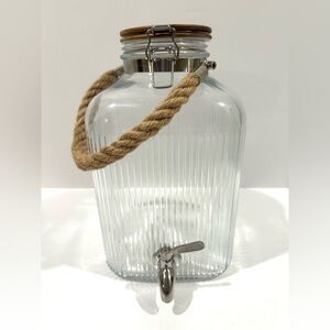 2 Gallon Ribbed Clear Glass Beverage Dispenser w Acacia Wooden Lid & Rope Handle